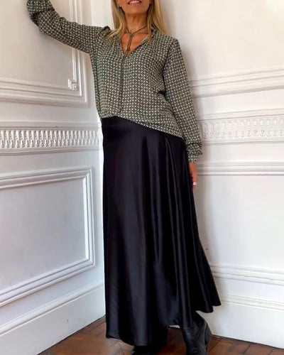 Alisa | Bluse mit V-Ausschnitt und geometrischem Druck