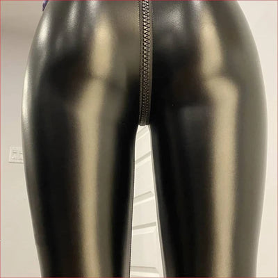 Damen Hose | Matte Lederoptik | Klassische Kunstlederhose | Stilvoll & Vielseitig