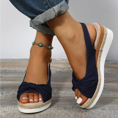 Sylveris – Stylische Keilsandalen