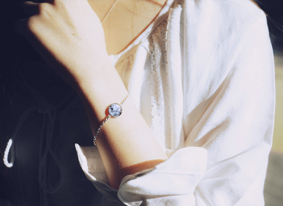 MondGlanz™ Kosmisches Licht-Armband