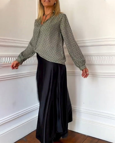 Alisa | Bluse mit V-Ausschnitt und geometrischem Druck