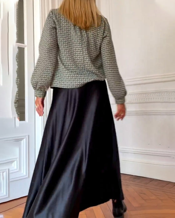 Alisa | Bluse mit V-Ausschnitt und geometrischem Druck