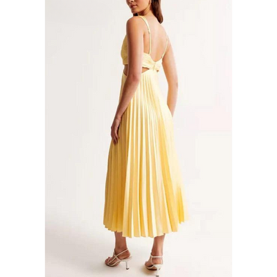 Mayla | PLISSIERTES KLEID MIT AUSSCHNITT