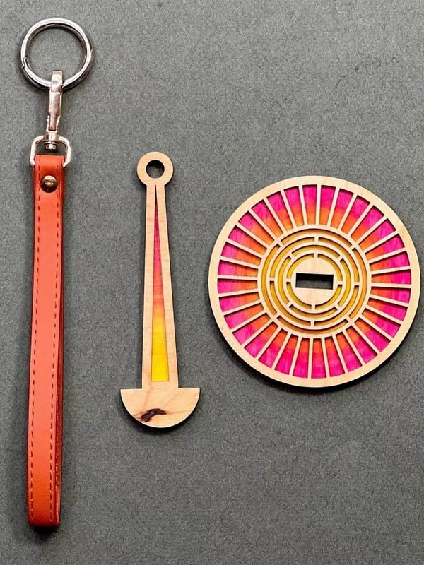 Tragbarer Garnhalter | Drehbare Spindel | Holz & BPA-freier Kunststoff | YarnMate