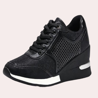 Turnschuhe mit Keilabsatz