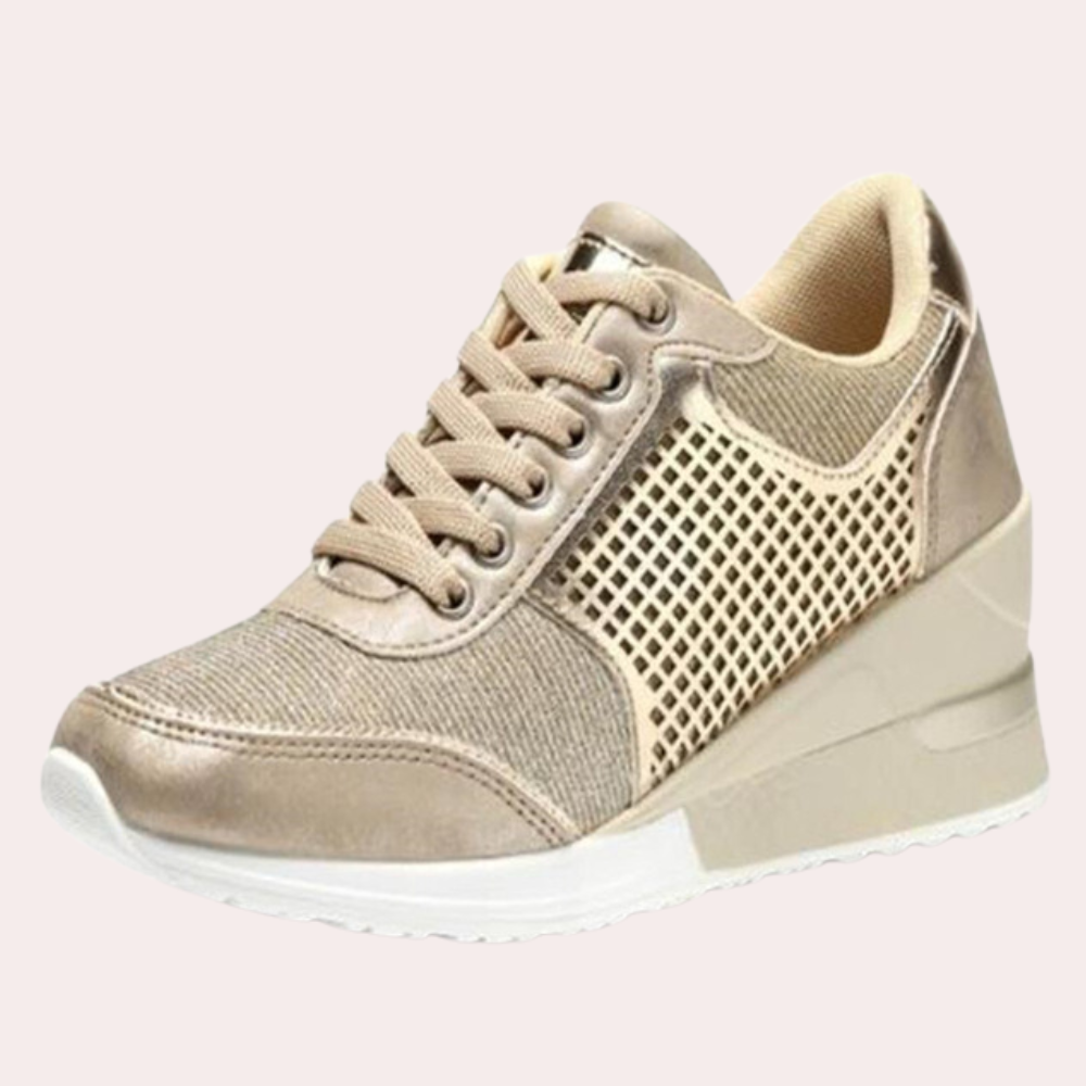Turnschuhe mit Keilabsatz