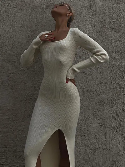 Celestia l Elegante quadratische Hals, gestricktes Kleid mit langen Ärmeln