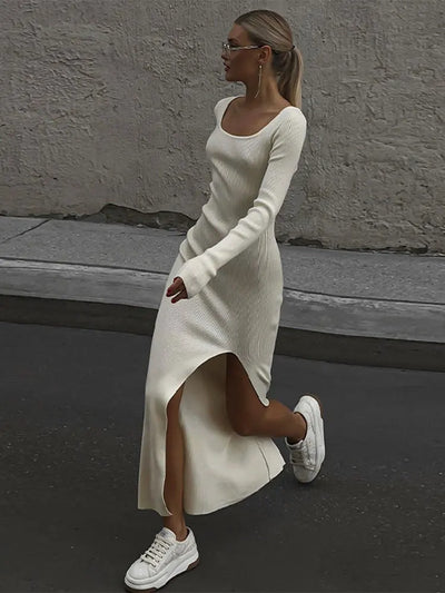 Celestia l Elegante quadratische Hals, gestricktes Kleid mit langen Ärmeln