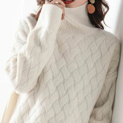 Monika | Chic Pullover