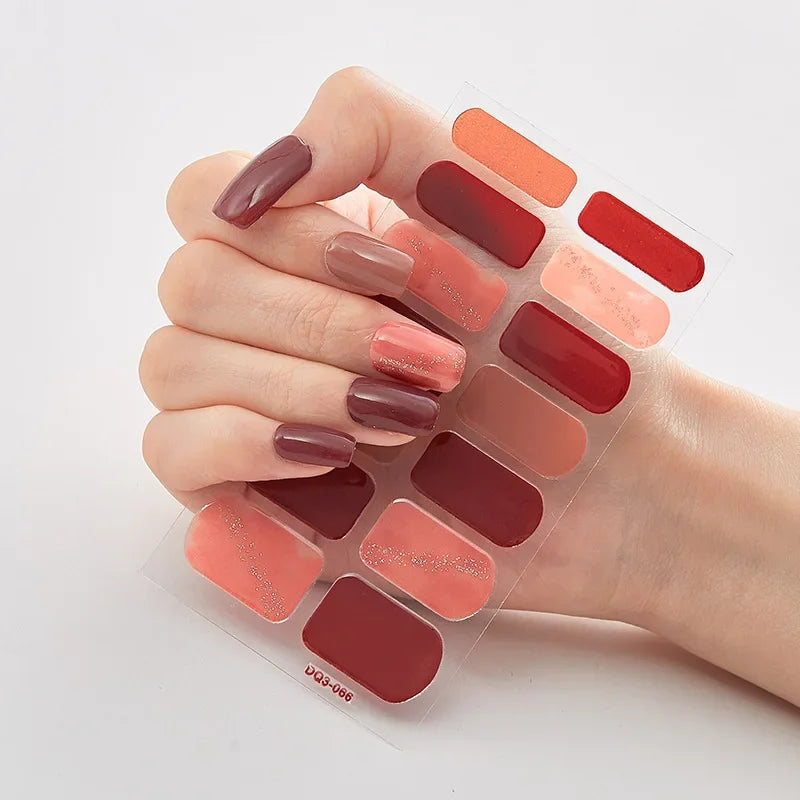 Weihnachtliche Nagelsticker | Festliche Designs | Einfach aufzutragen