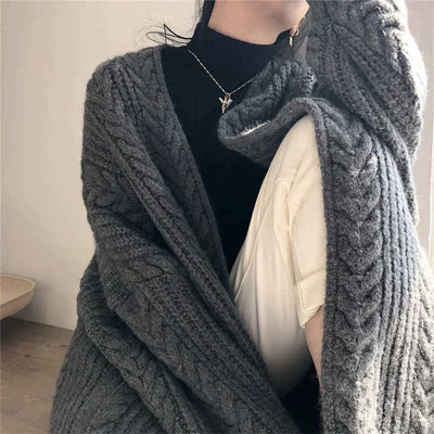 Leonie | Kuschelig Bequeme Strickjacke