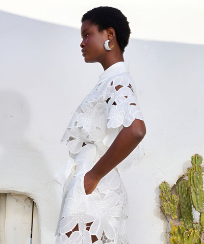 Cecille™ Weiches Feminines Detail