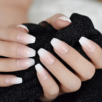 NagelLuxus™ Sofortige Nagel-Eleganz