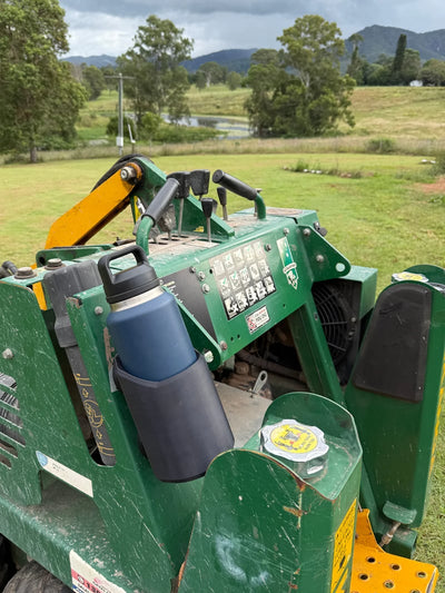 Magnetische Flaschenhalterung | Starker Magnet & Rutschfester Halt | 3D-gedruckt & UV-beständig | Für Werkstatt & Fahrzeug