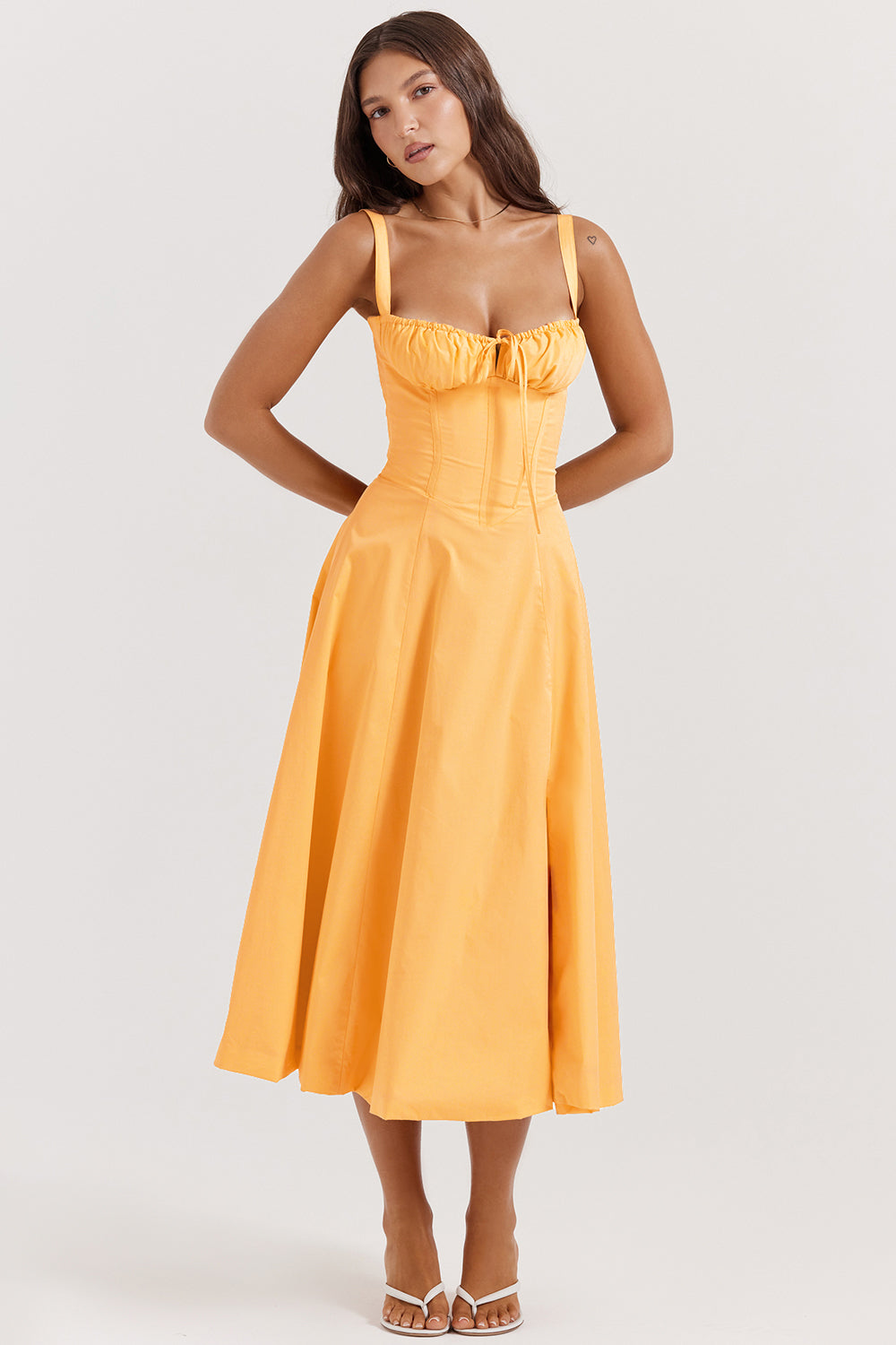 Soleil™ Eleganter Silhouettenstil