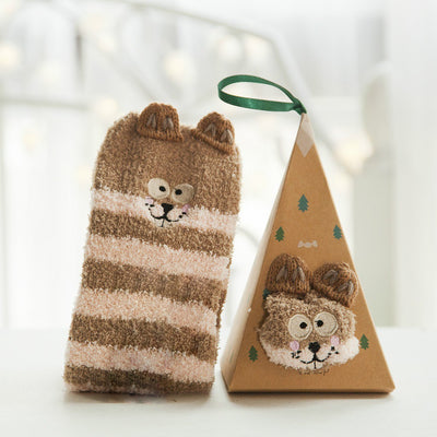 Weihnachts-Socken im Geschenkbox-Design | Flauschige Haus- & Kuschelsocken | Universalgröße