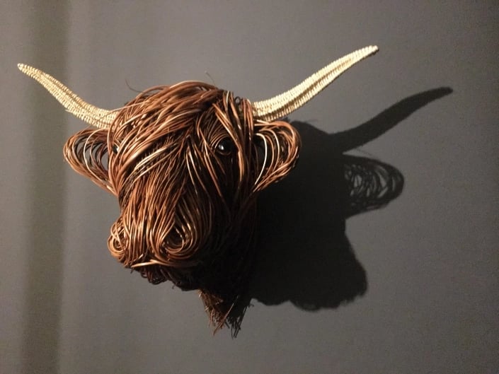 Handgefertigte Wanddeko | Resin Skulptur „Feeling Highland Cattle“ | Einzigartige Kunst für Wohnzimmer & Büro