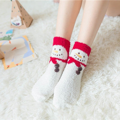 Weihnachts-Socken im Geschenkbox-Design | Flauschige Haus- & Kuschelsocken | Universalgröße