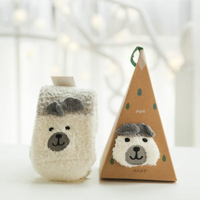 Weihnachts-Socken im Geschenkbox-Design | Flauschige Haus- & Kuschelsocken | Universalgröße