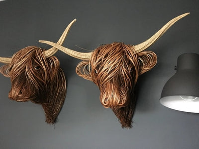 Handgefertigte Wanddeko | Resin Skulptur „Feeling Highland Cattle“ | Einzigartige Kunst für Wohnzimmer & Büro