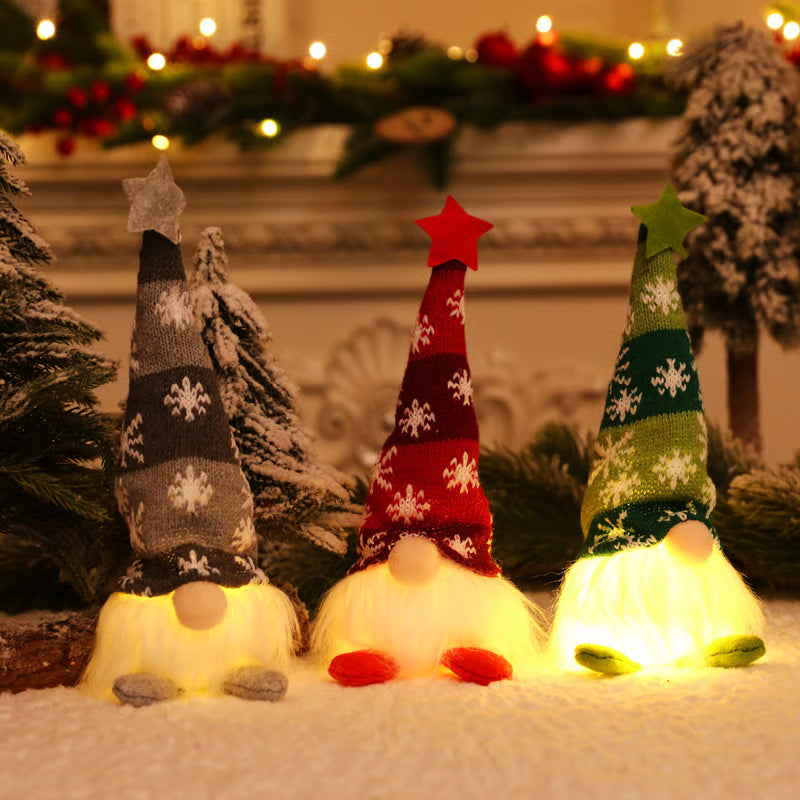 Weihnachtswichtel mit LED Licht | Handgefertigte Dekofigur | Nordisches Design