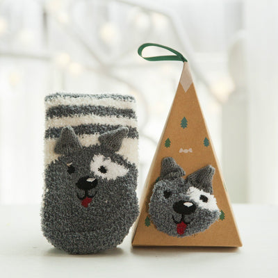 Weihnachts-Socken im Geschenkbox-Design | Flauschige Haus- & Kuschelsocken | Universalgröße