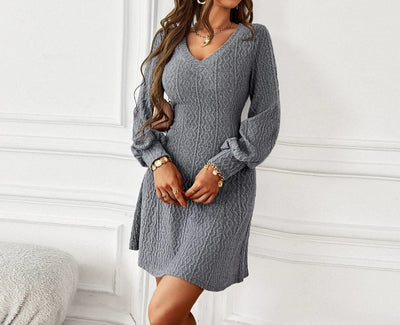 Elegantes Herbstkleid V-Ausschnitt