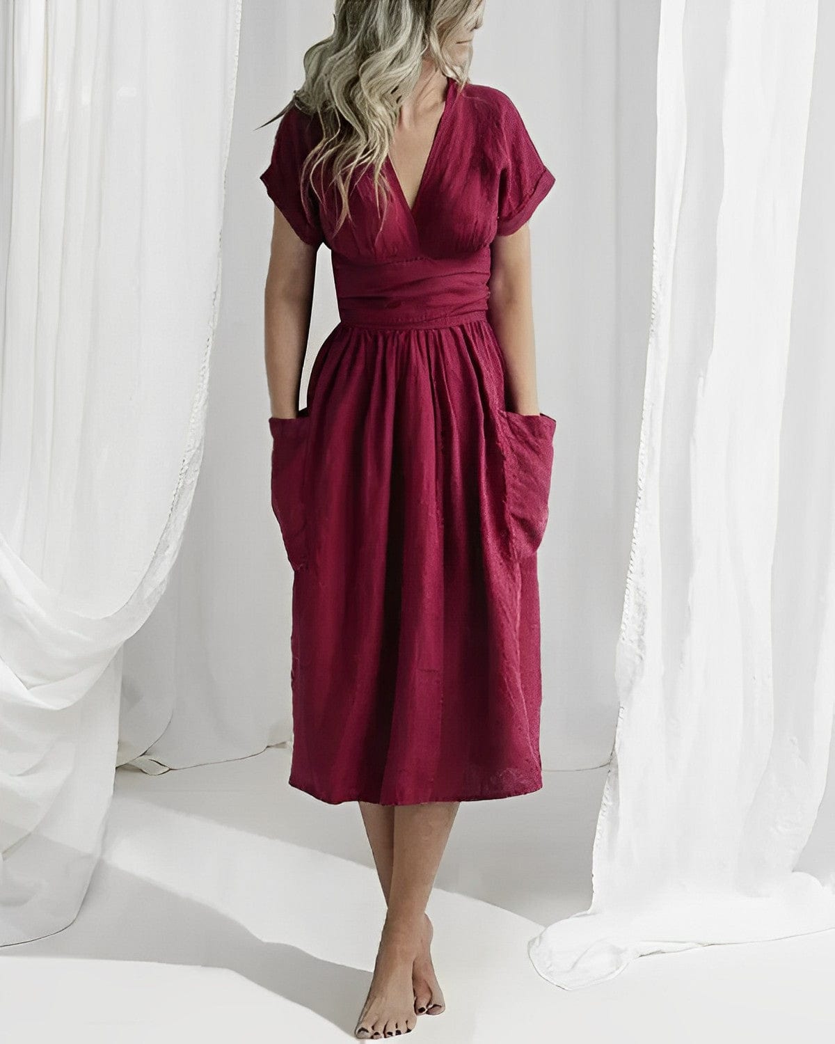 Lucia Comér - Elegantes Leinenkleid