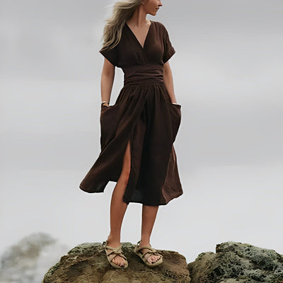 Lucia Comér - Elegantes Leinenkleid