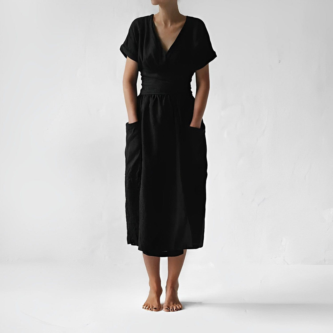 Lucia Comér - Elegantes Leinenkleid