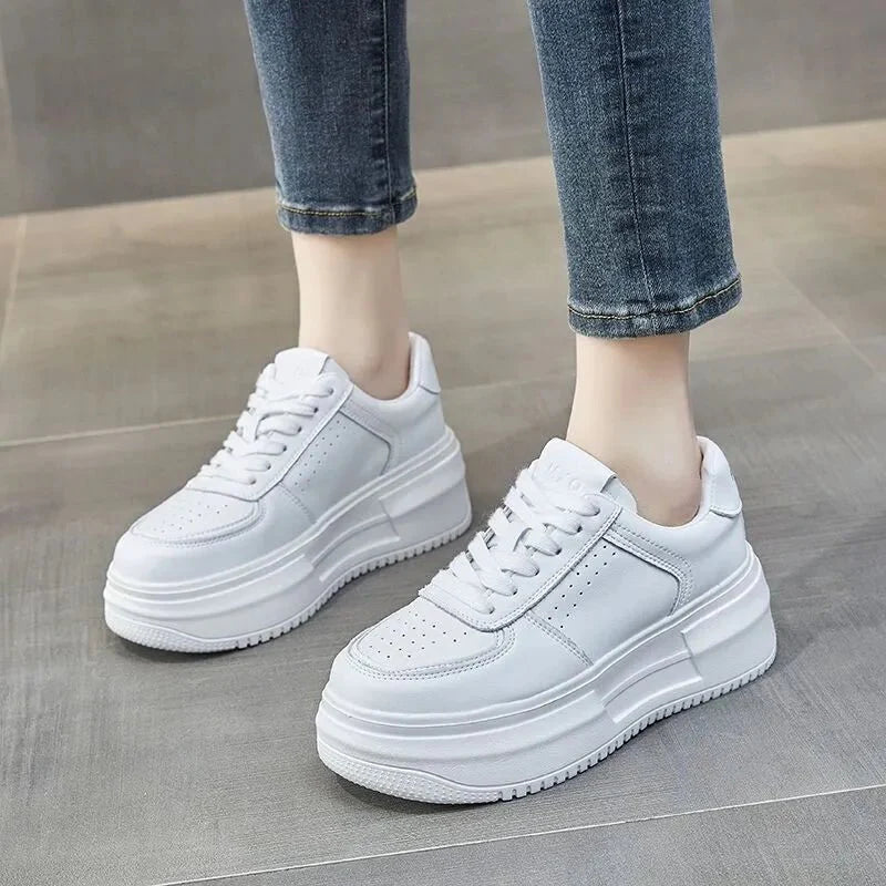 Zephanie Plateau Ganzweiße Sneakers