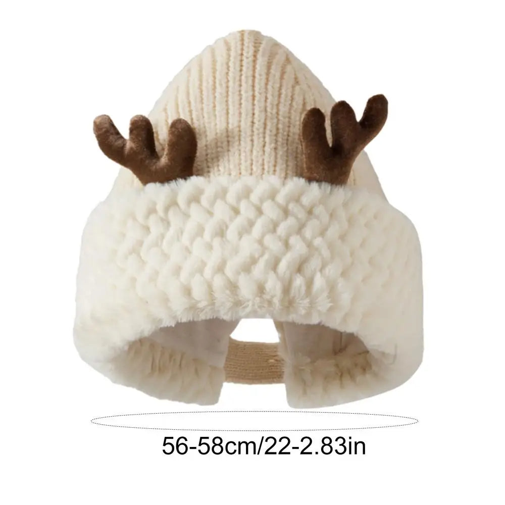 FrostigeGeweihe™ Winter-Wunderland-Mütze