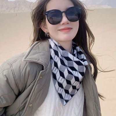 Dreieckstuch Damen | Weiches Halstuch aus Garn | Stylisch & Warm für Herbst & Winter | Perfektes Geschenk für Sie