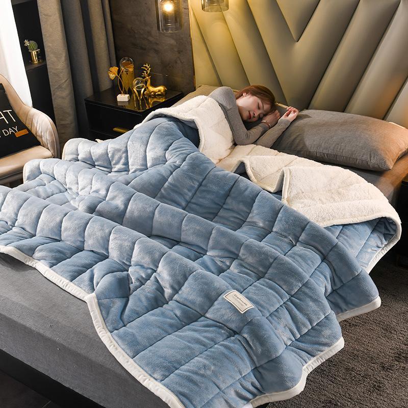 WolkeWeich™ Supreme Kuscheldecke