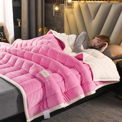 WolkeWeich™ Supreme Kuscheldecke